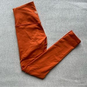 Aritzia tnalife cheeky hi-rise legging -burnt apricot